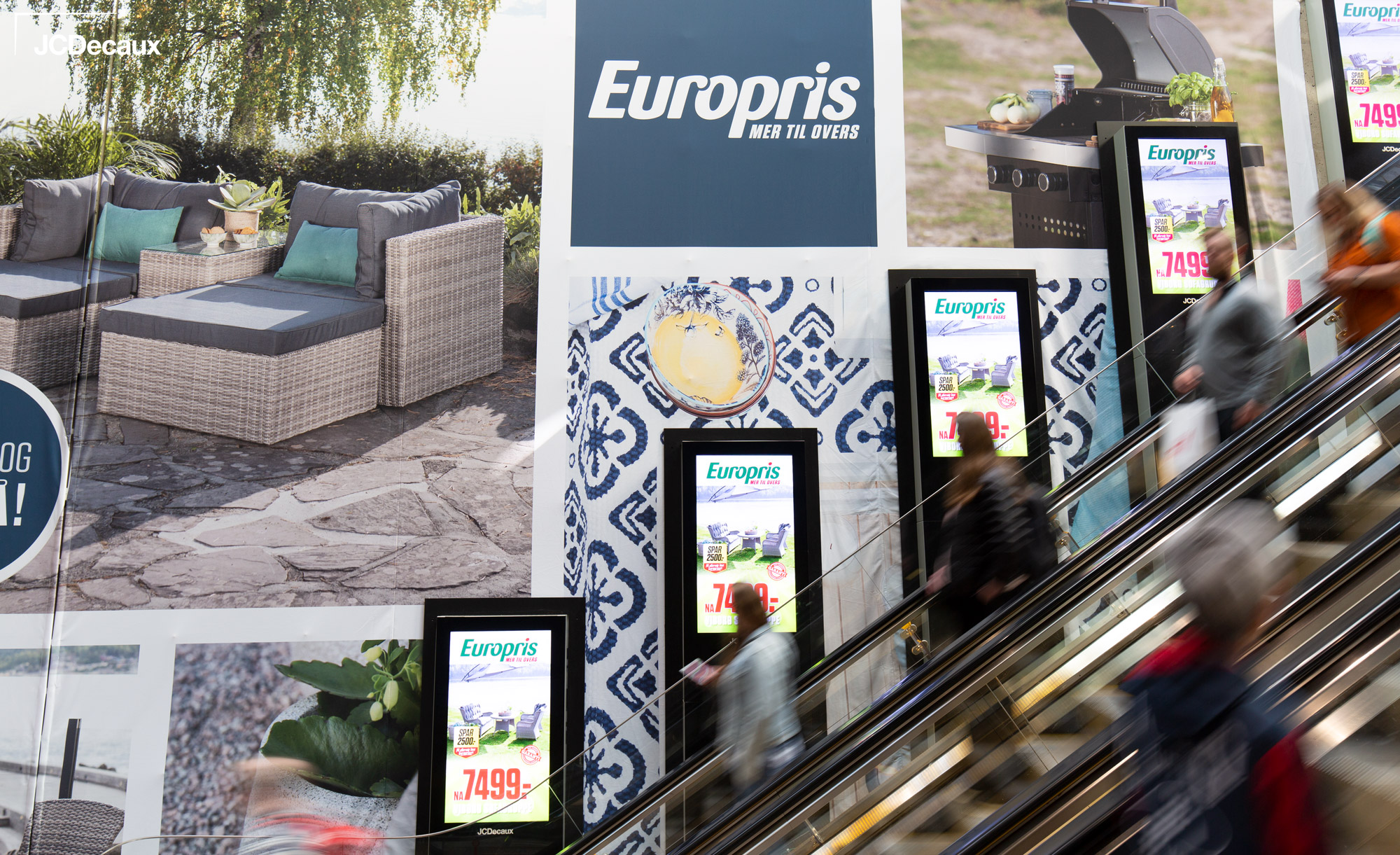 Europris-Escalator-Impact-Oslo-S-JCDecaux(3)